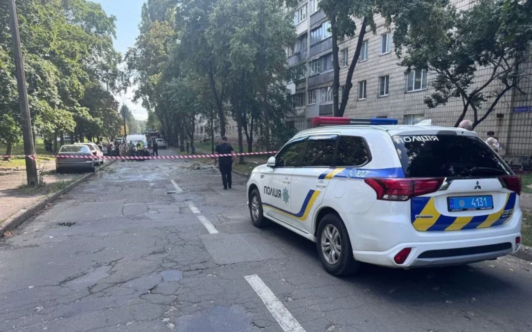 Підірвав квартиру у Києві під час затримання: поранено поліцейського