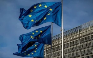Європейські лідери прагнуть переговорів з Трампом перед його зустріччю з путіним - Bloomberg