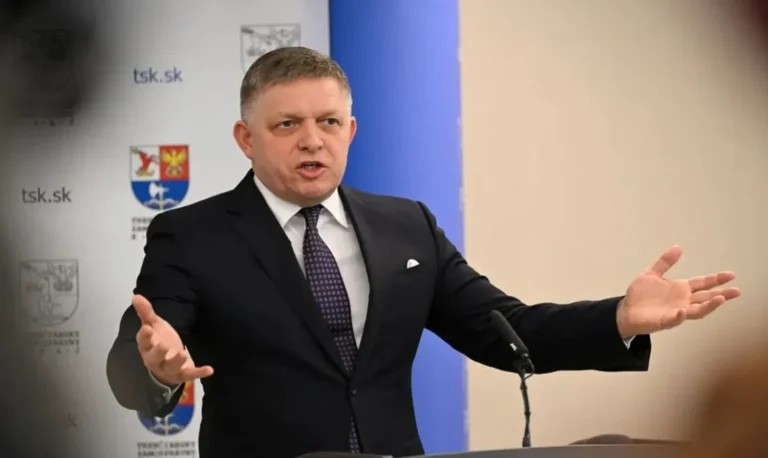 Фіцо: Словаччина допомагає Україні, але сусідські відносини не можуть бути “квитком в один кінець”