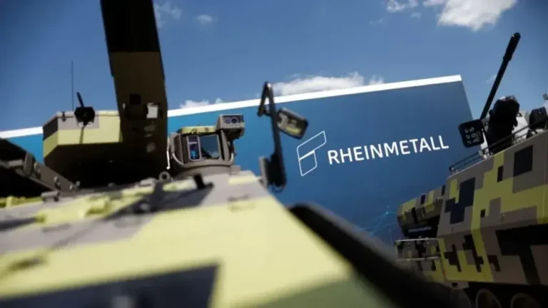 "Рухаємося за планом": Україна та Rheinmetall звірили позиції щодо заводу снарядівУкраїна та Rheinmetall обговорили будівництво заводу з виробництва артснарядів. Сторони рухаються за планом, співпраця охоплює
бронетехніку, боєприпаси та ППО.Економіка • 13 серпня, 10:37 • 4860 перегляди
