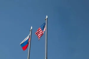 Спрямована на укладення угоди: Axios пояснили, чому риторика Трампа часом звучить проросійськи
