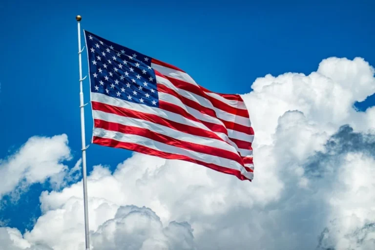США отримують 10% націнки від продажу зброї Європі, яка потім вирушає до України – глава Мінфіну Бесент