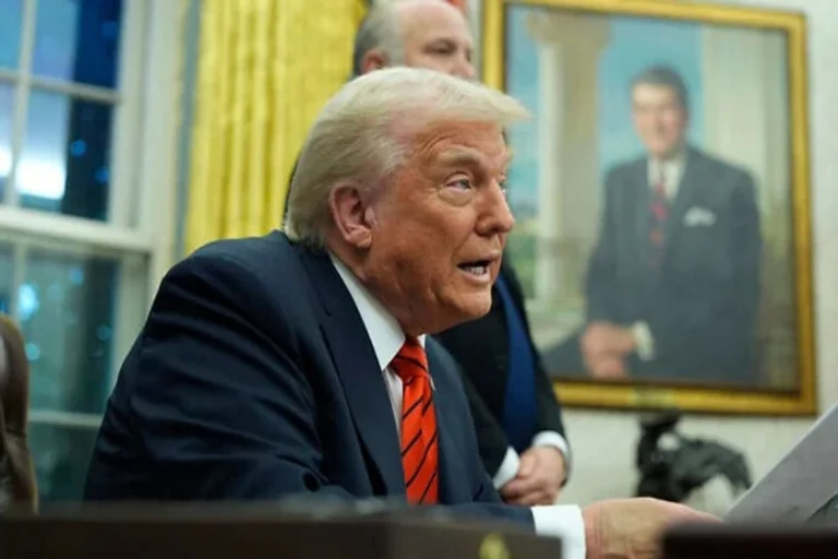 США вивчають досвід застосування дронів у війні в Україні – Трамп