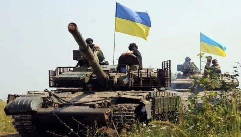 Російські медіа розповсюджують фейки про використання мирних жителів ЗСУ як “живого щита” – ЦПД