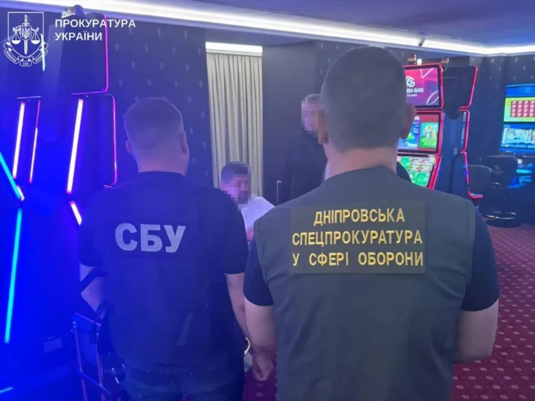 Організував схему дезертирства за 7 тис. доларів: у Дніпрі затримали колишнього командира військової частини