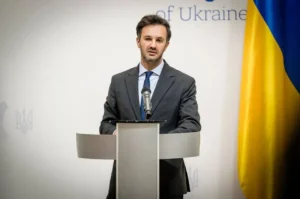 Китайський контейнеровоз неодноразово заходив у порт окупованого Криму: Київ направив ноту Пекіну