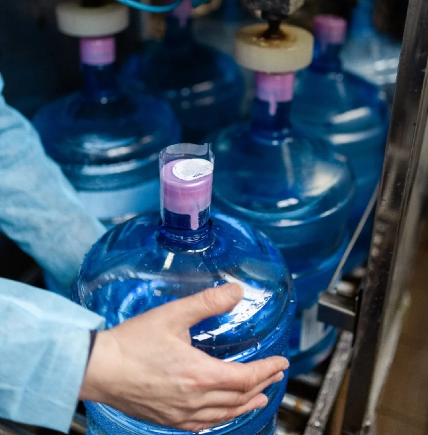 Посадовець Міноборони через неефективні договори завдав державі збитків на 322 млн грн: оголошено підозру