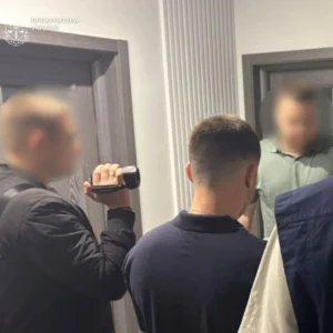 Посадовців трьох вишів запідозрили у продажі місць в аспірантурі за $4500 - прокуратура