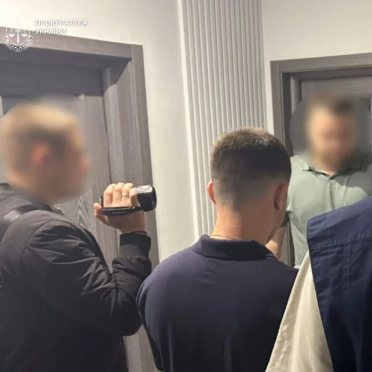 Посадовців трьох вишів запідозрили у продажі місць в аспірантурі за $4500 – прокуратура