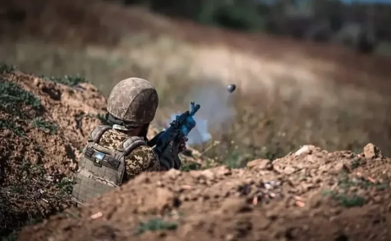 Втрати ворога: армія рф недорахувалася 730 солдатів та понад півтисячі БпЛА за добу