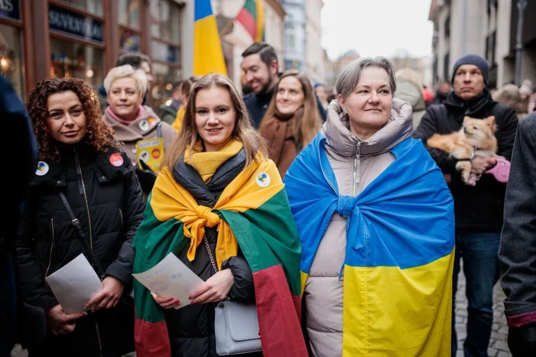 Дев’ять країн НАТО готують українську бригаду в Польщі та посилюють підтримку далекобійних операцій