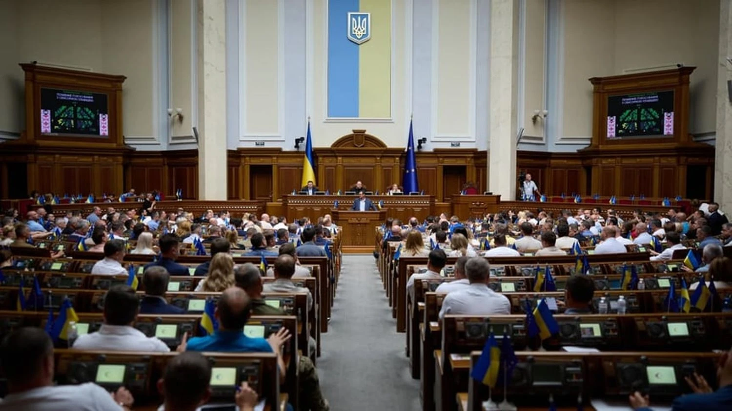 Правки до держбюджету-2026: Верховна Рада працювала майже до комендантської години
