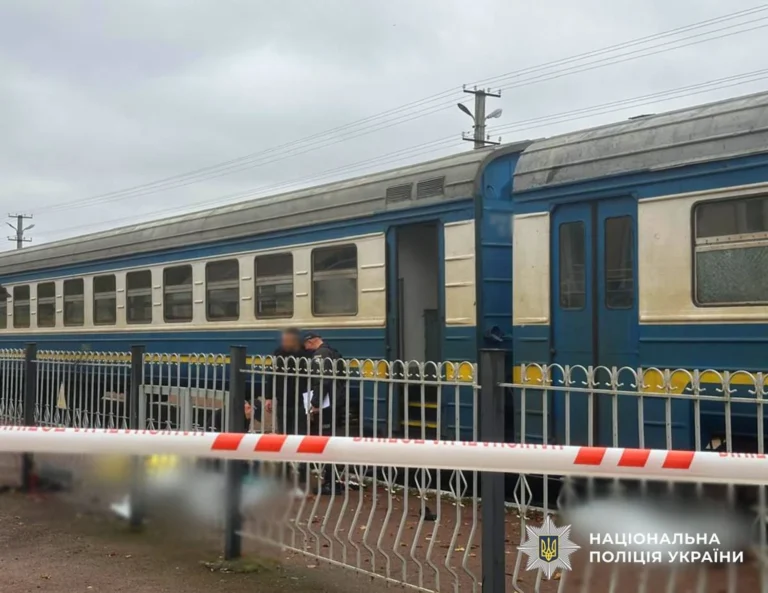 Підрив людей на вокзалі в Овручі забрав життя 4 людей, 12 постраждалих: поліція попередньо кваліфікує інцидент за трьома статтями