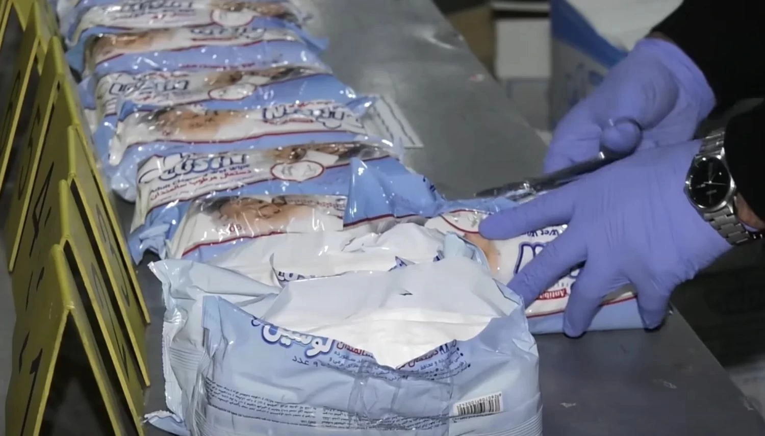 У Грузію ввезли 250 кг героїну під виглядом вологих серветок