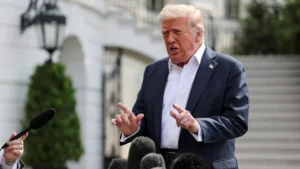 Трамп заявив, що у питанні завершення війни в Україні є значний прогрес