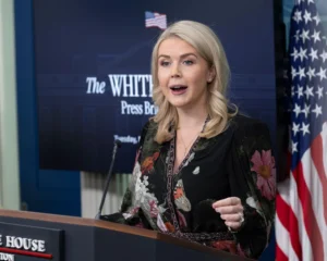 Прессекретарка Трампа назвала BBC