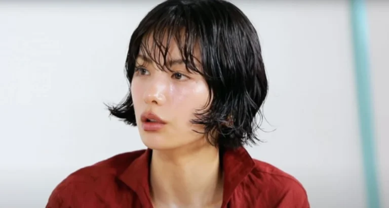 Nana з  K-Pop-гурту After School знешкодила озброєного зловмисника, що увірвався до її будинку