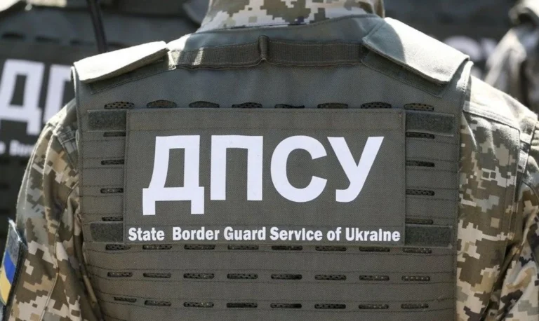 Намагався прорватися за допомогою мотоцикла: на кордоні з Румунією затримали чоловіка