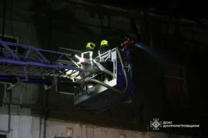 Дніпро та область зазнали ворожих ударів, є загиблий, серед поранених двоє дітей: показали наслідки