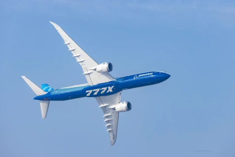 Boeing збільшує відрив від Airbus завдяки рекордним замовленням на 777X на тлі проблем конкурента