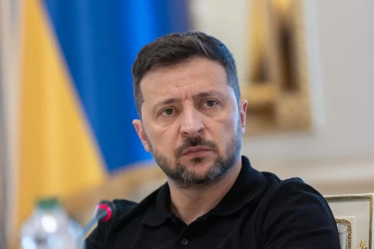 Зеленський розкрив три ключові аспекти гарантій безпеки США для України: включає “5 статтю НАТО”