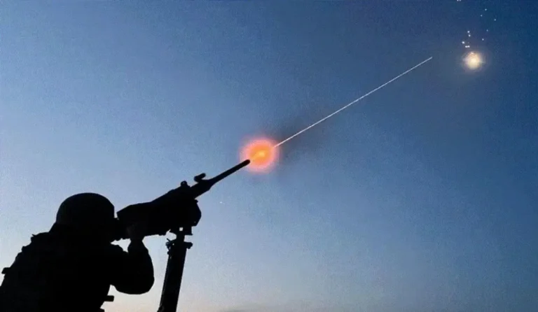 російські дрони атакували Дніпро і область: у місті пролунали вибухи