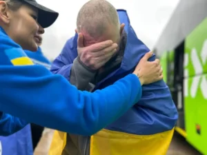 Звільнені з російського полону українці отримають 50 тисяч гривень виплати: покроковий алгоритм