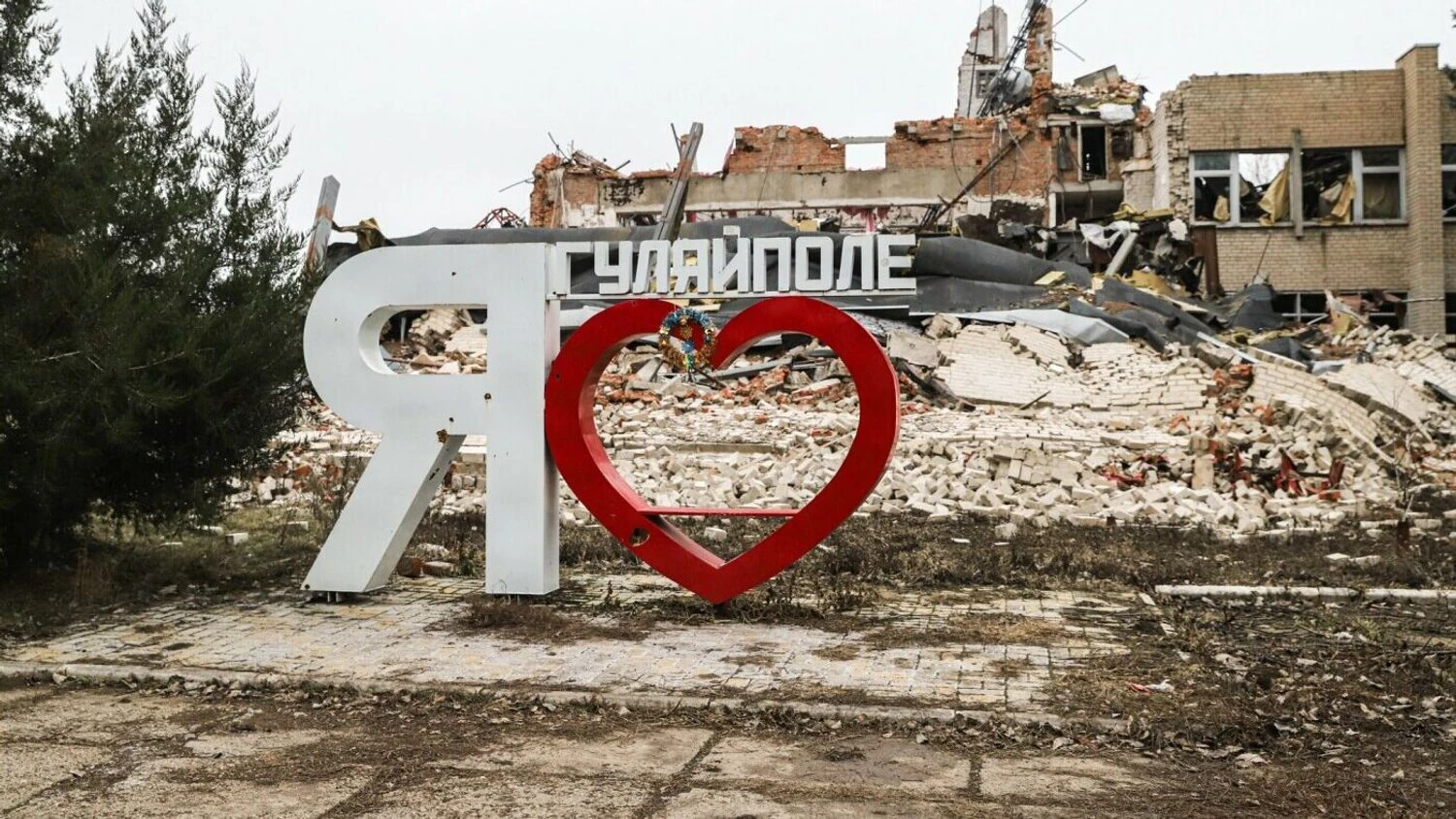 У Гуляйполі тривають запеклі бої: частина міста під контролем російських військ