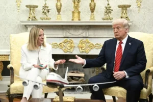 Намагається знизити напругу між США та ЄС: Мелоні втрутилася у конфлікт навколо Гренландії - ЗМІ