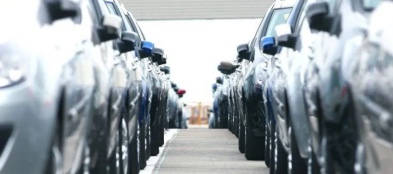 Грудень 2025 року став рекордним для ринку нових авто в Україні