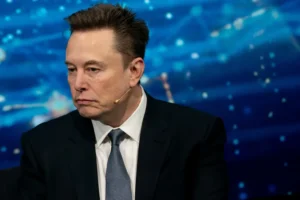 Сікорський закликав Маска обмежити Starlink для росіян: той вибухнув образами