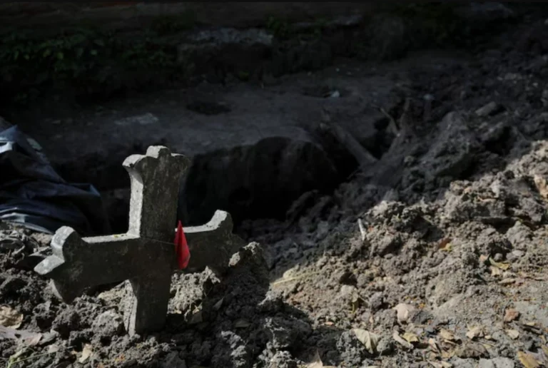 У Колумбії ідентифікували останки легендарного священника-партизана Торреса через 60 років після загибелі