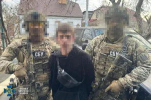 СБУ та Нацполіція затримали агента рф, який підірвав автомобіль в Одесі