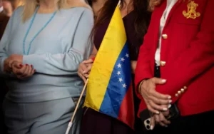 США готуються послабити санкції проти Венесуели через нафтову кризу