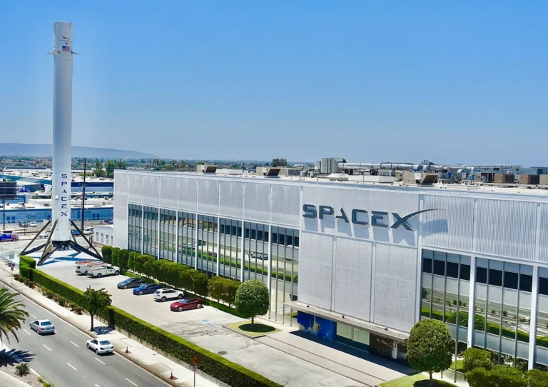 SpaceX готується до найбільшого в історії IPO з оцінкою понад 1,75 трильйона доларів