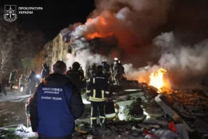 Кількість загиблих від удару рф по багатоповерхівці в Харкові зросла до 11