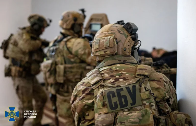 СБУ вдалося ліквідувати агентурну мережу росіян, які діяли через релігійні спільноти, та попередити замахи – Зеленський