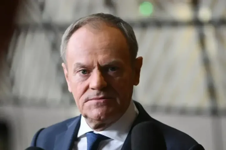 Туск назвав вихід США з НАТО та припинення допомоги Україні “мрією путіна”