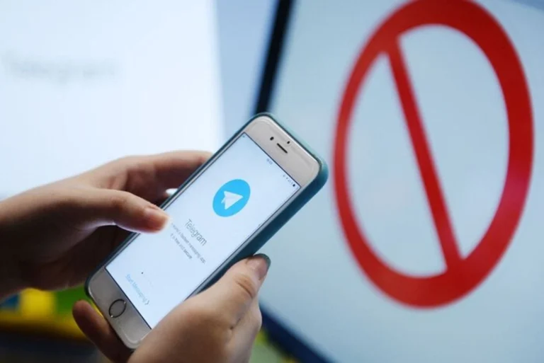 Баланс безпеки й свободи – чи заборонять Telegram в УкраїніВ Україні обговорюють регулювання Telegram замість повної заборони сервісу. Платформи зобов'яжуть мати представництво та
розкривати структуру власності.Суспільство • 15:47 • 792 перегляди