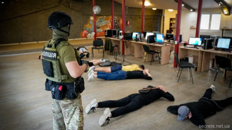 Хто “кришує” шахрайські офіси та як працює система прикриття