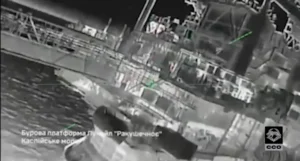 Удар за 1000 км від лінії фронту - у ССО показали унікальні кадри ураження бурових платформ рф