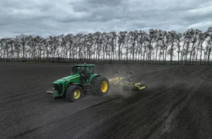 Після років війни українські аграрії скорочують посіви через конфлікт в Ірані - ЗМІ