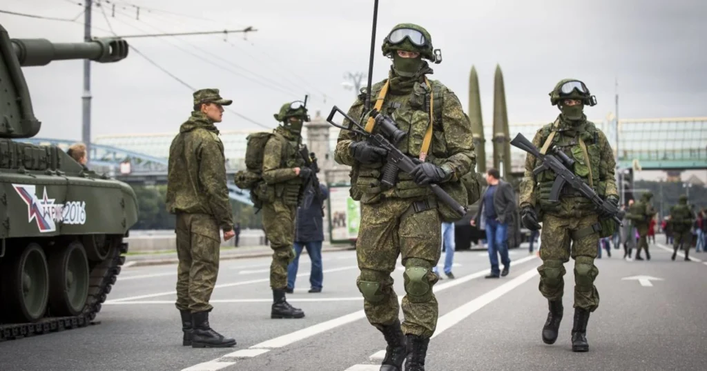 Наступ на Донбас до вересня чи розвʼязання війни з Європою: для чого ворогу вистачить 20 тисяч резерву