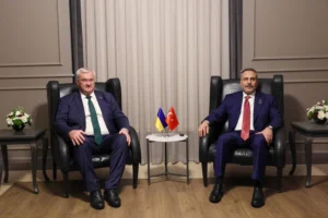 Україна і Туреччина домовились про розвиток оборонних проєктів і обговорили мирні ініціативи