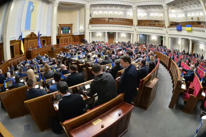 Рада відновлює конкурси на держслужбу та впроваджує нові правила відбору