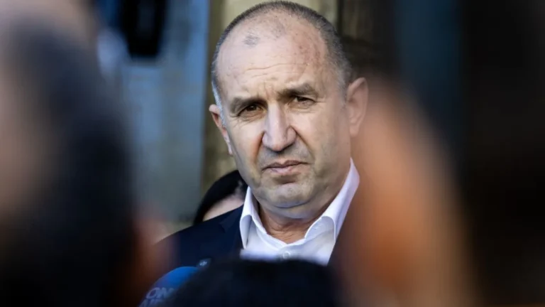 У Болгарії затвердили новий уряд на чолі з проросійським експрезидентом Радевим