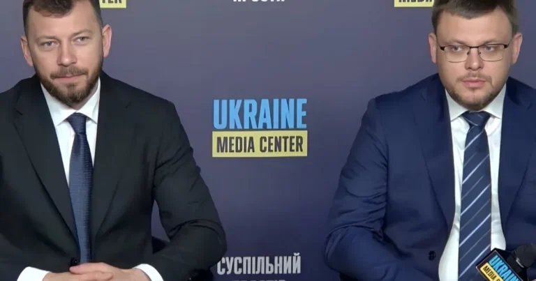 Прокурори несамостійні, у НАБУ – чітка вертикаль під директора – експрокурор САП звинуватив керівництво антикорупційних органівСтаніслав Броневицький повідомив про втрату незалежності прокурорів САП та політизацію НАБУ. Олексій Гончаренко викликав
очільників відомств на засідання ТСК.Політика • 8 травня, 16:25 • 2192 перегляди