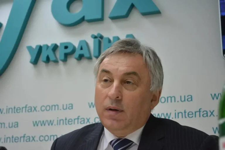 Українські авіакомпанії можуть втратити міжнародні контракти через спробу змін у підходах до оподаткування лізингу – ЩербинаНові підходи БЕБ до трактування лізингу повітряних суден за кордоном як роялті ставить під загрозу існування цивільної авіації та
репутацію України як надійного партнера. Новий підхід загрожує подвійним оподаткуванням авіакомпаній.Економіка • 14 травня, 13:38 • 3368 перегляди