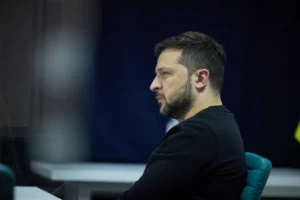 "Далеко не всі" - Зеленський показав "далекобійні санкції" і анонсував їх нарощування