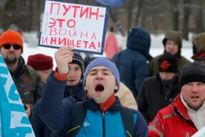 Щоб врятувати рейтинг путіна, соціологам кремля довелося змінити методику - розвідка